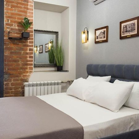 Cozy Apartment In The Center - Podilskyi Lane 7 Kharkiv Extérieur photo